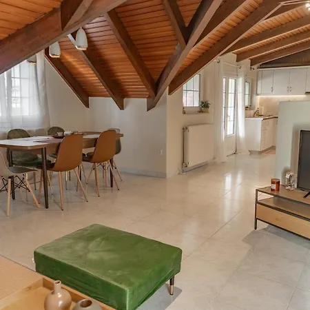 Filippos Loft アルゴストリオン